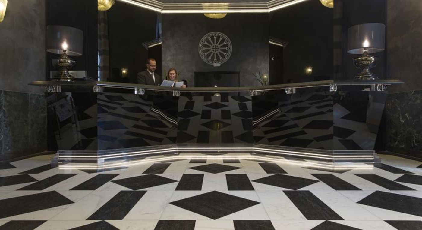 TH-Roma---Carpegna-Palace-Lobby-14