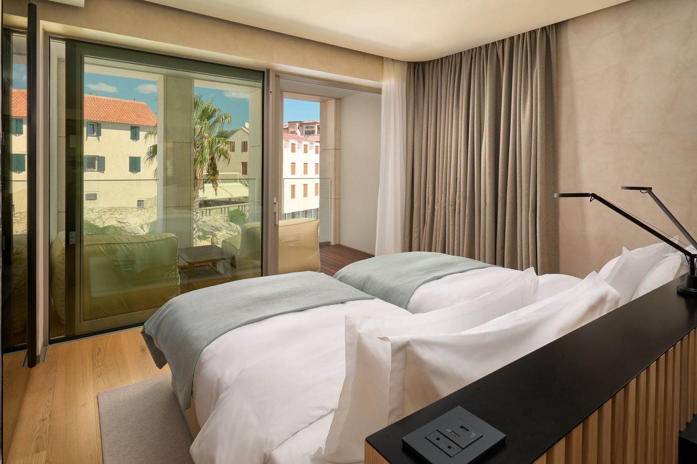 Hotel-Ambasador-Room-25