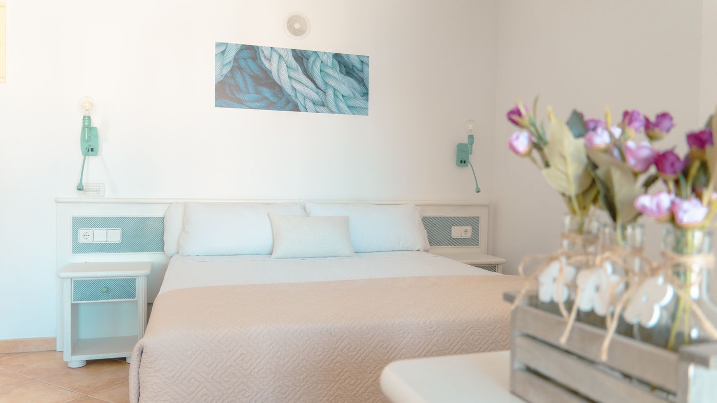 Rosamar-Aparthotel-All-Inclusive-Room-45