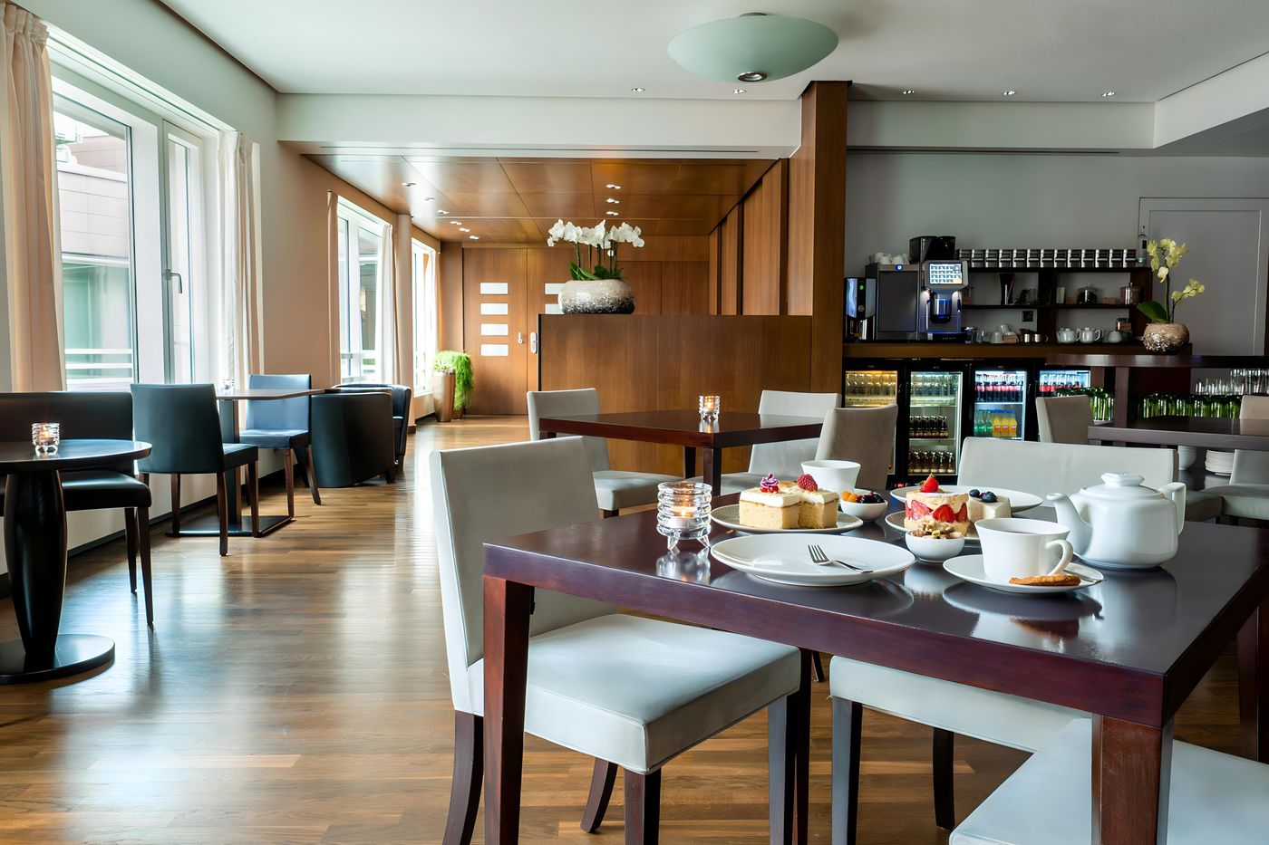 Grand-Hyatt-Berlin-Restaurant-17