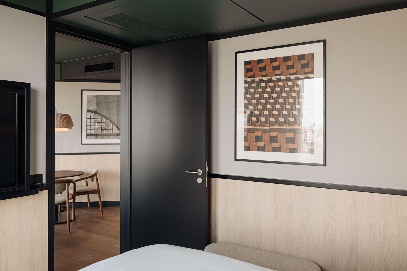 DoubleTree-by-Hilton-Amsterdam-Centraal-Station-Room-59