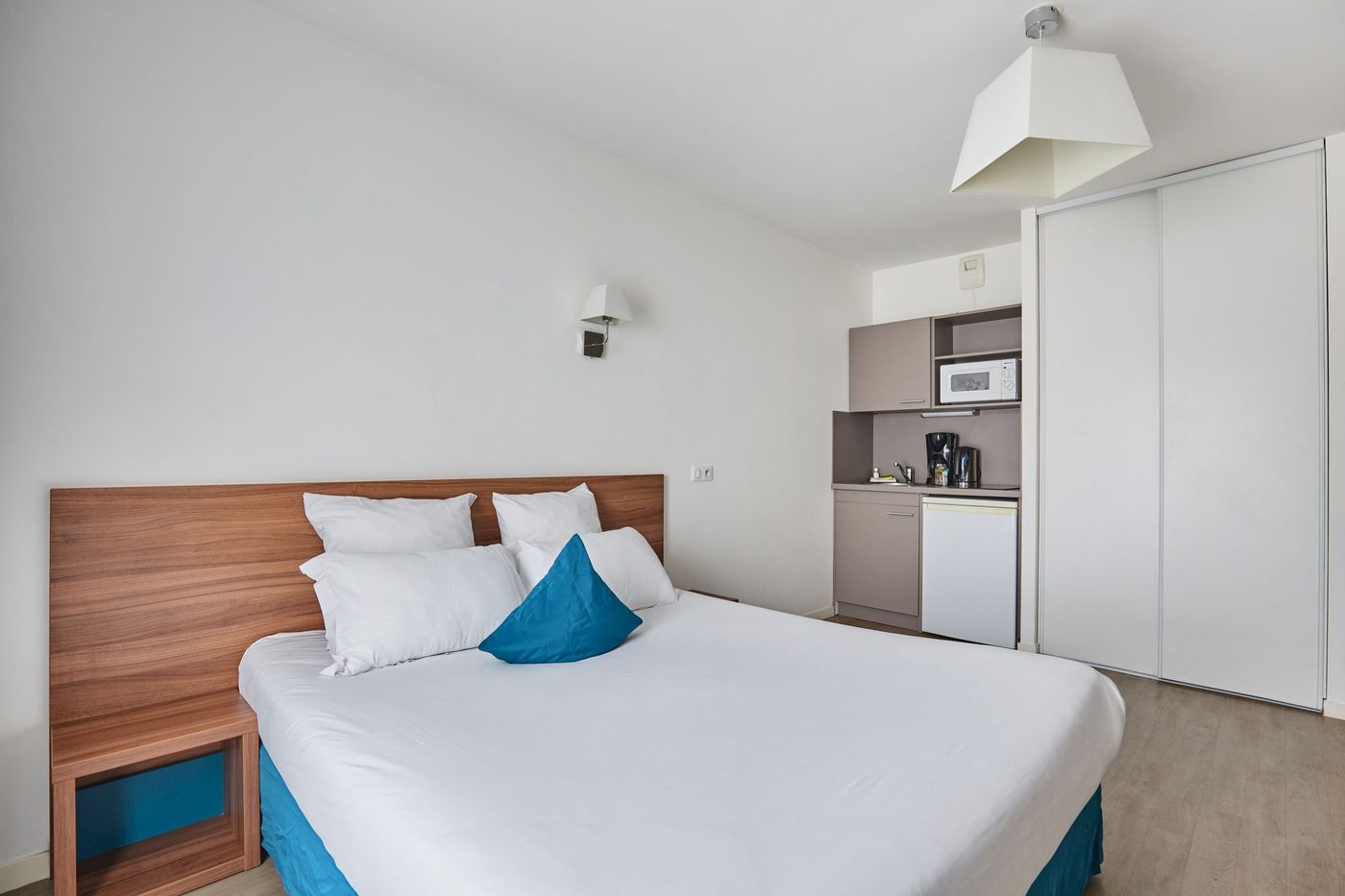 Residence-Odalys-Paris-Rueil-Room-9