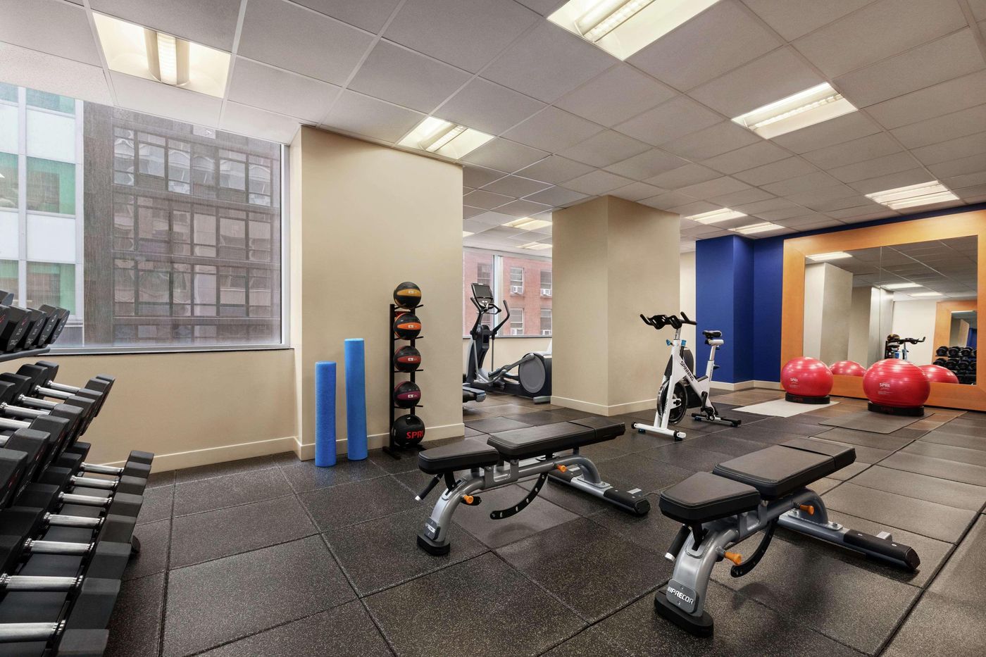 DoubleTree by Hilton New York Downtown - United States - New York - Sports and Entertainment - 1