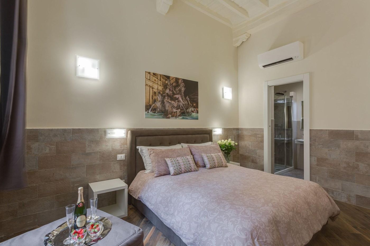 Navona-Charme-Suite-Room-2