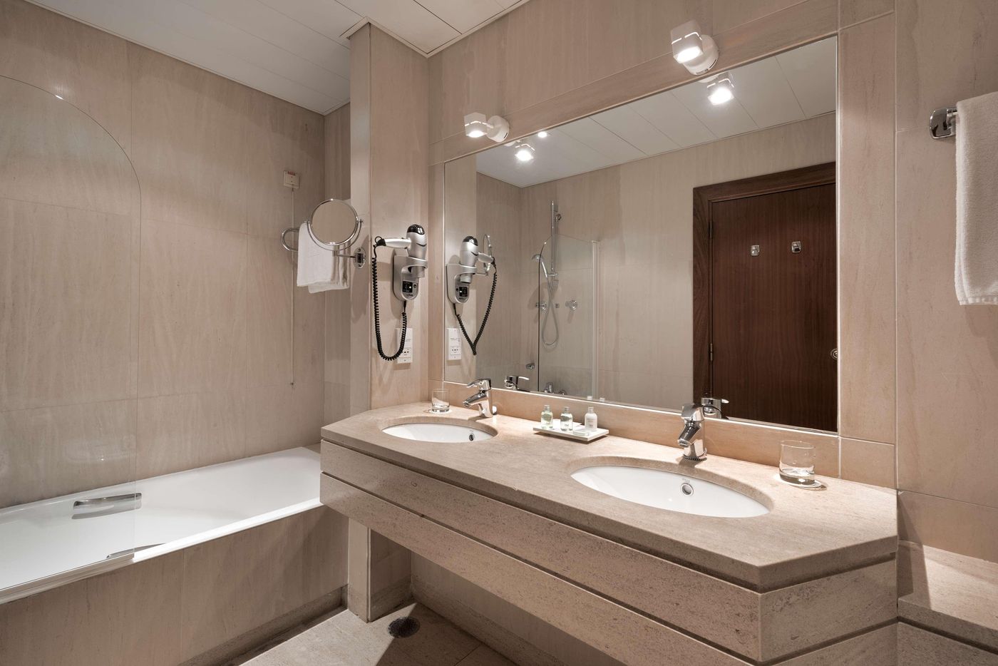 NH-Lisboa-Campo-Grande-Room-36