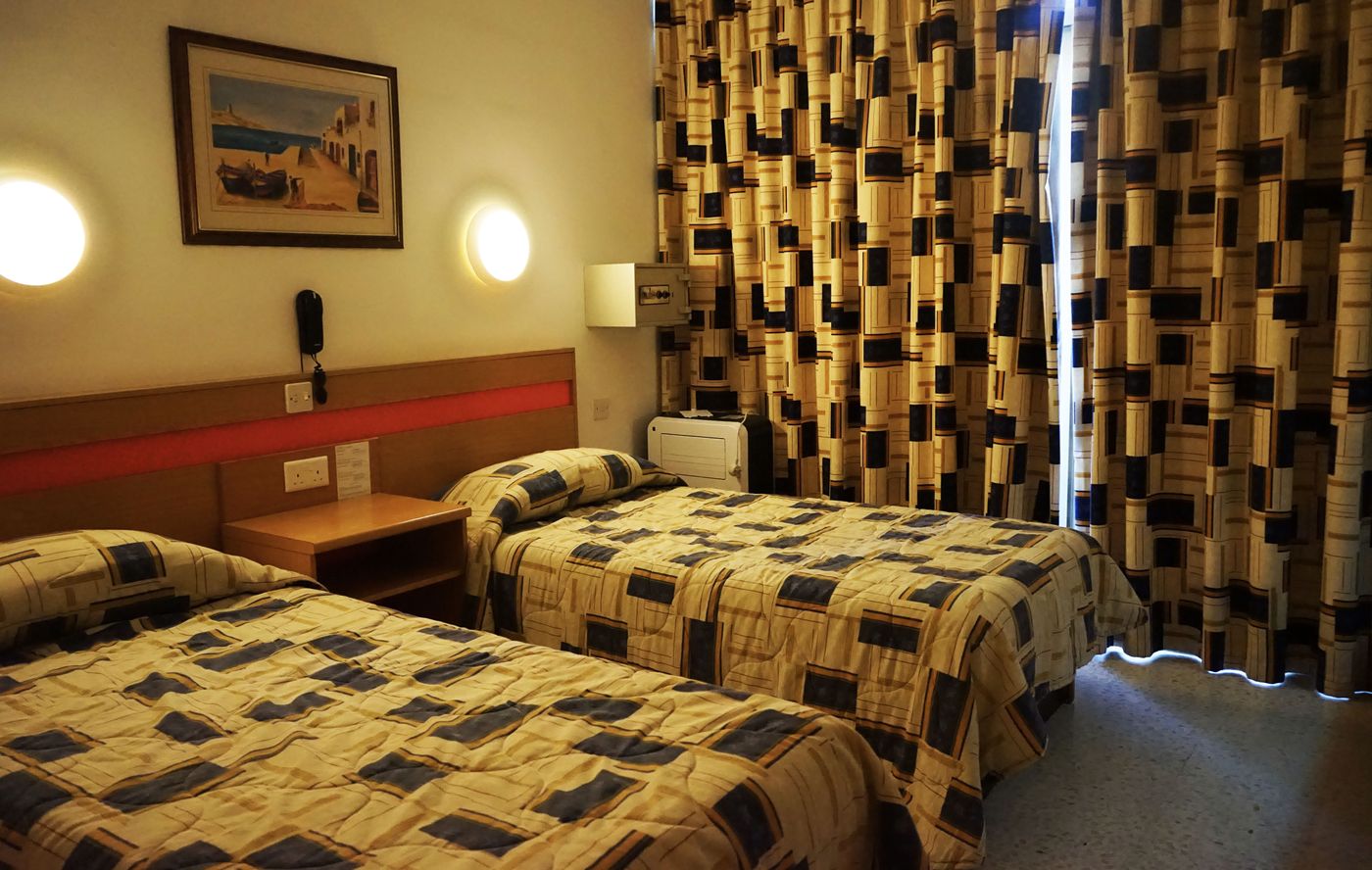 The-St-George-Park-Hotel-Room-15