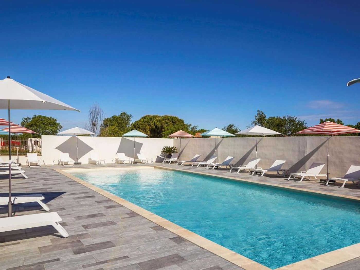 Ibis Styles Montpellier Aeroport Parc Des Expos - France - MAUGUIO - Pool - 5