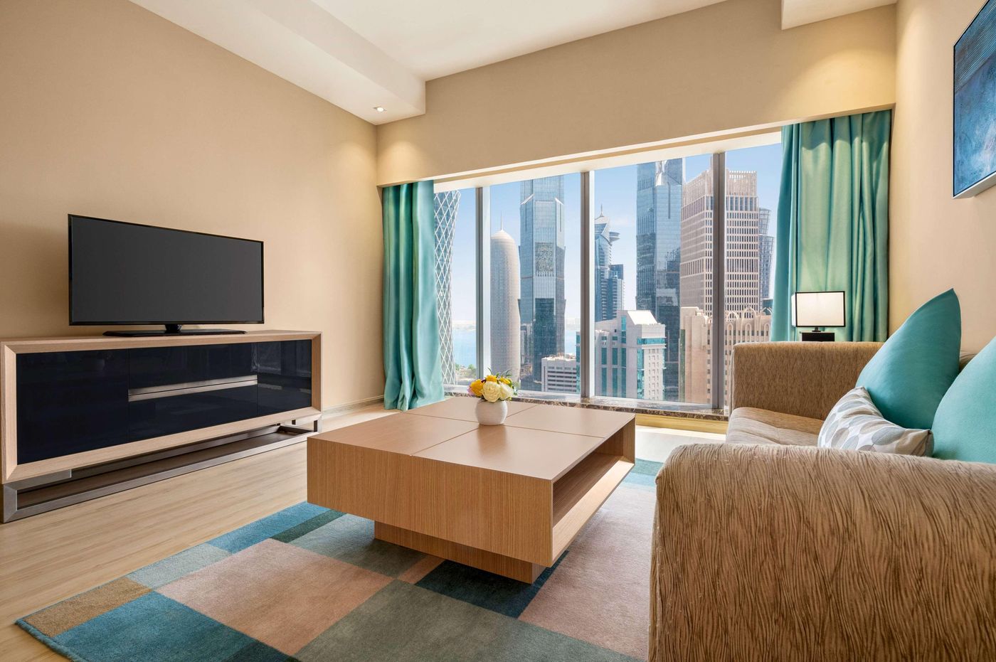 Wyndham-Doha-West-Bay-Room-8