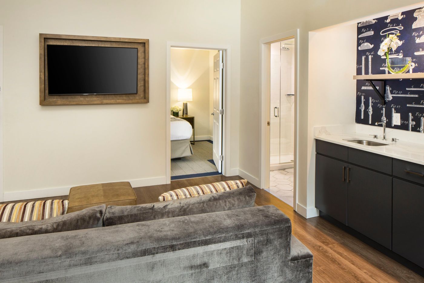 Hotel-Indigo-Boston-Garden-Room-31