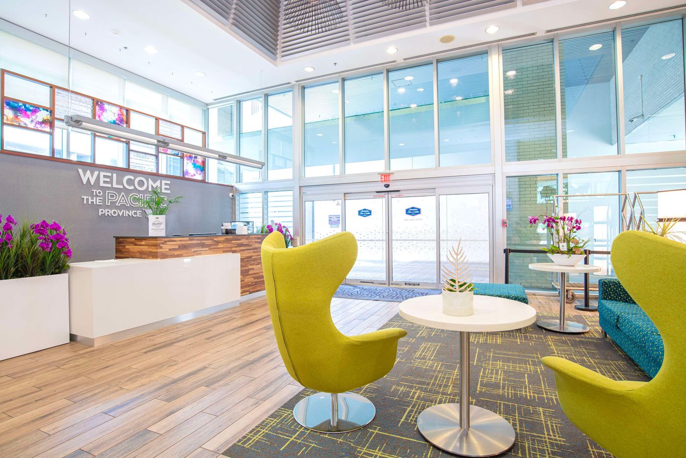 Hampton-Inn---Suites-By-Hilton-Vancouver-Downtown-General-view-2