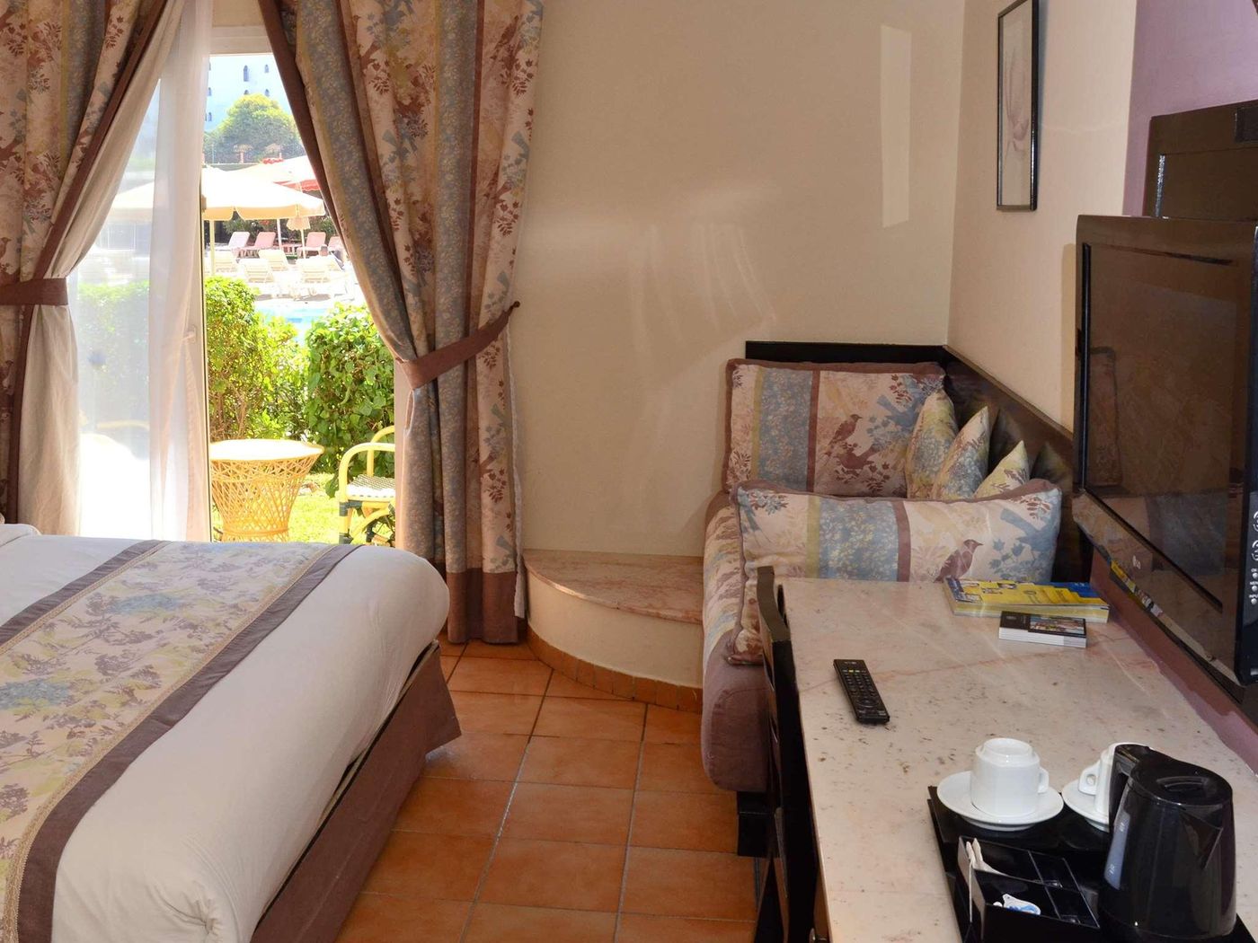 Best-Western-Odyssee-Park-Room-22