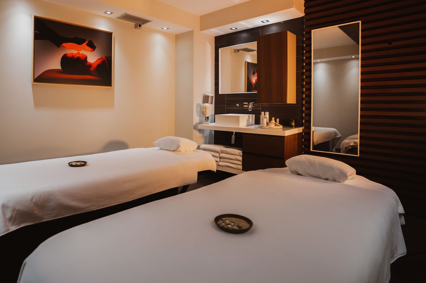 Kube-Hotel-St-Tropez-Sports-and-Entertainment-90