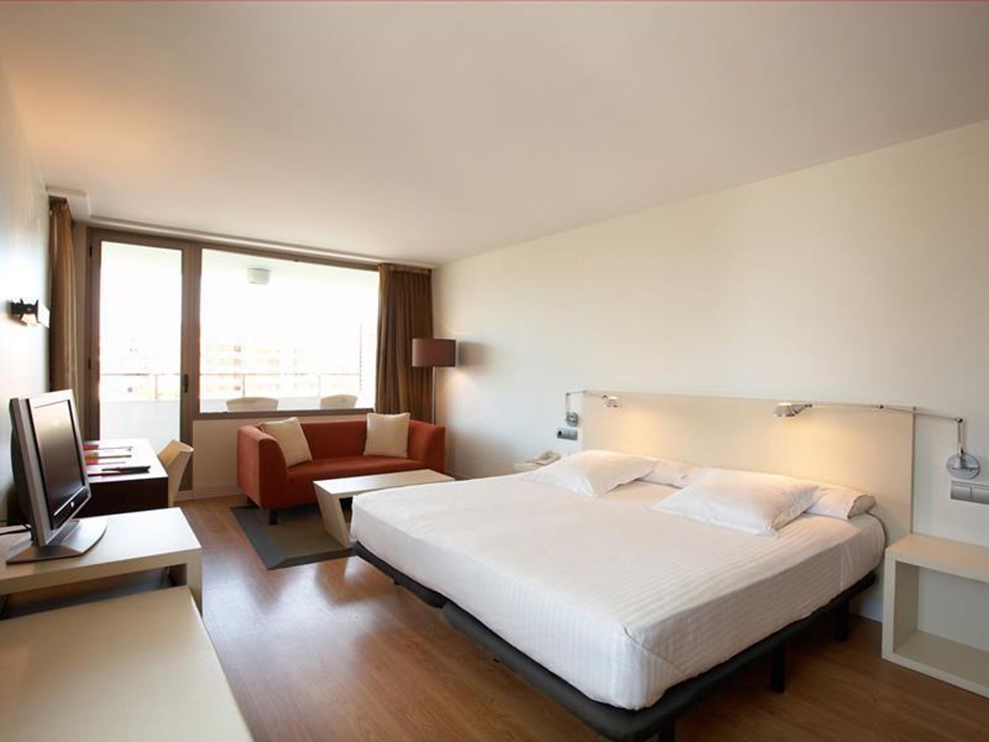 Magnolia-Hotel---Adults-Only-Room-15