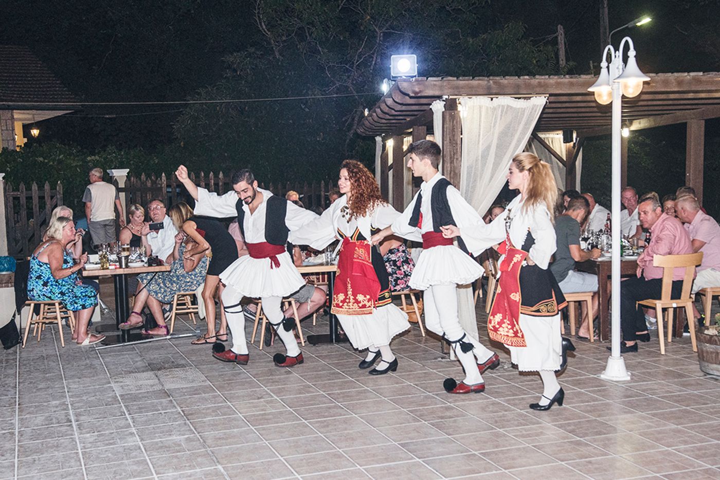 Dominoes-Aparthotel-Restaurant-35