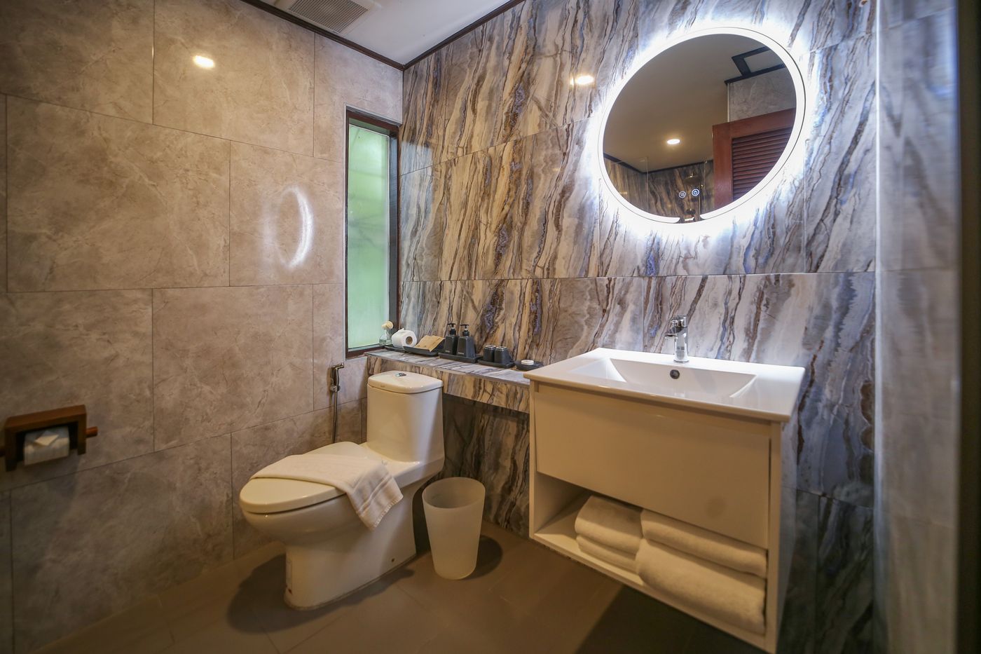 Sand-Sea-Resort-Railay-Beach-Room-36