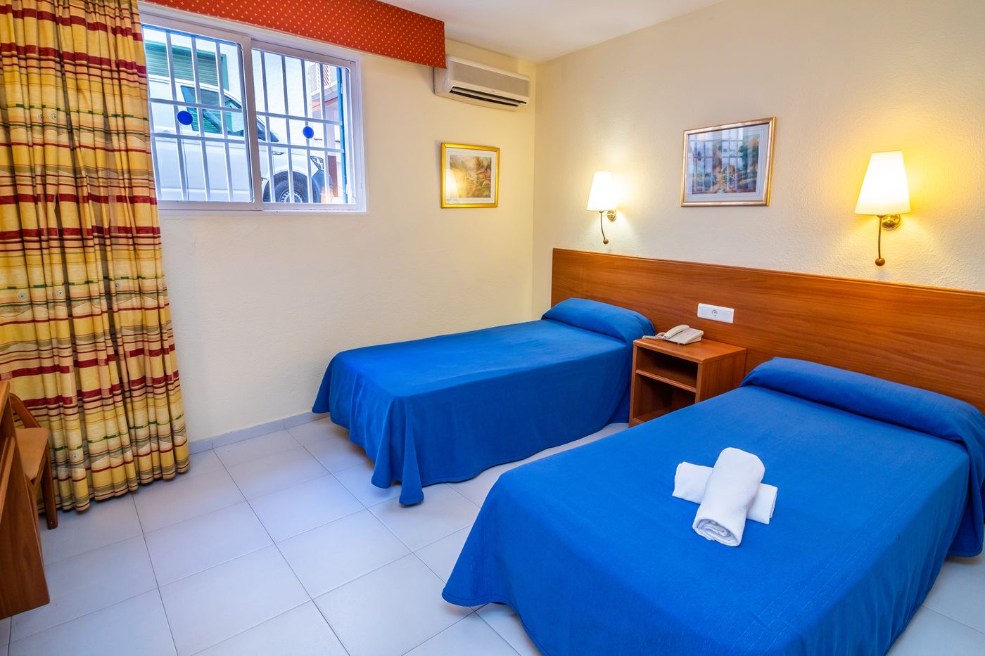 Port Hotel Mar Blau - Adults Only