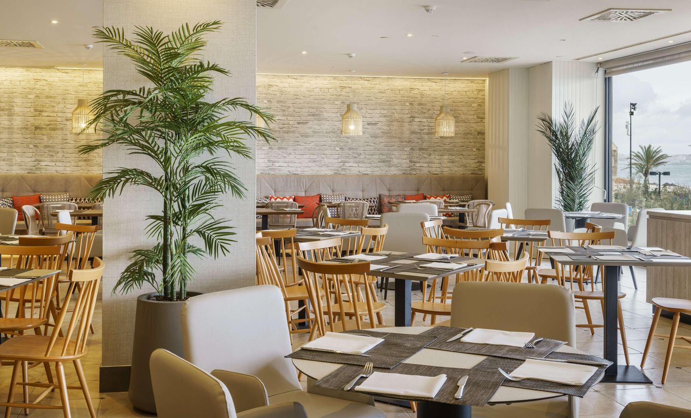 Ilunion-Fuengirola-Restaurant-36