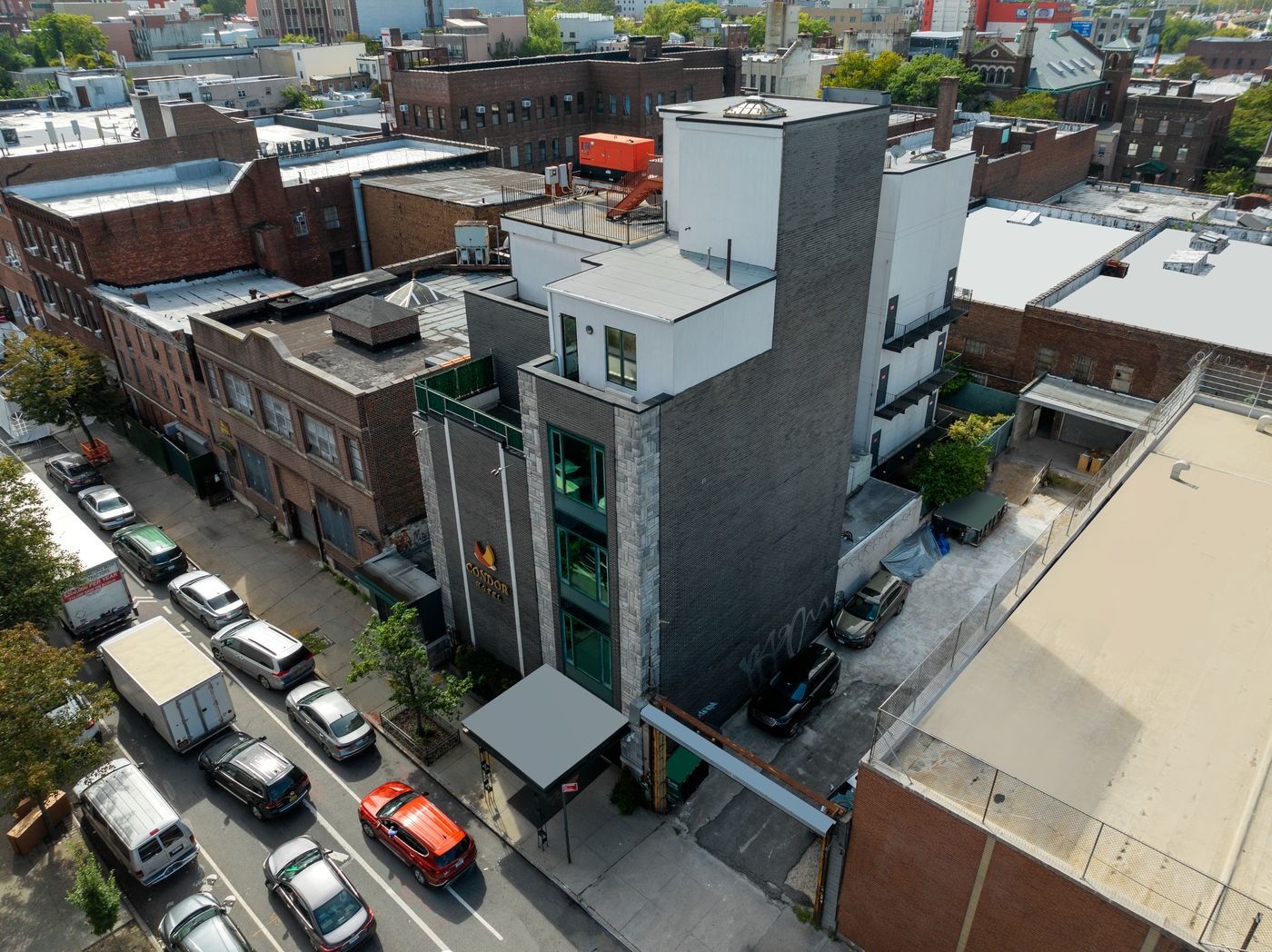 Condor-Hotel-by-Luxurban-General-view-2