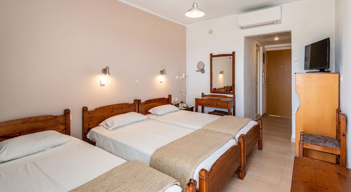 Tropical-Sol-Room-22