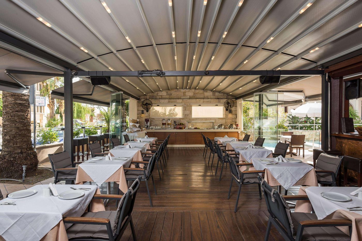 Elotis-Suites-Conferences-17