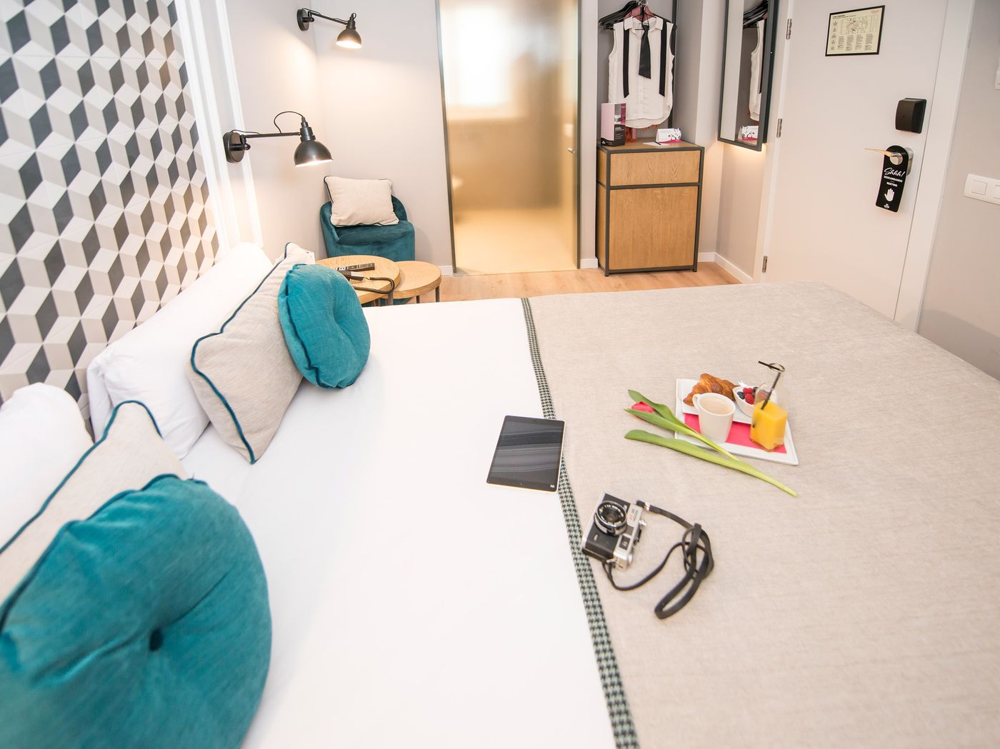 Mosaic by Ona-Spain-BARCELONA-Room-10