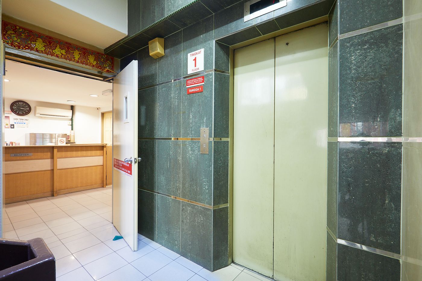 Tang City Hotel, Petaling Street, Merdeka PNB 118-Malaysia-KUALA LUMPUR-General view-9