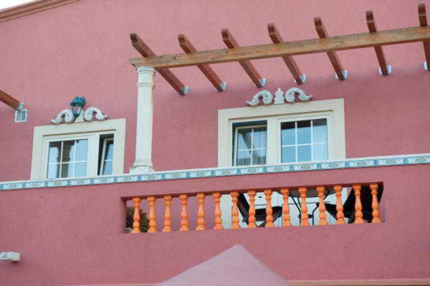 Vilas-Dinis---Adults-Only-General-view-15