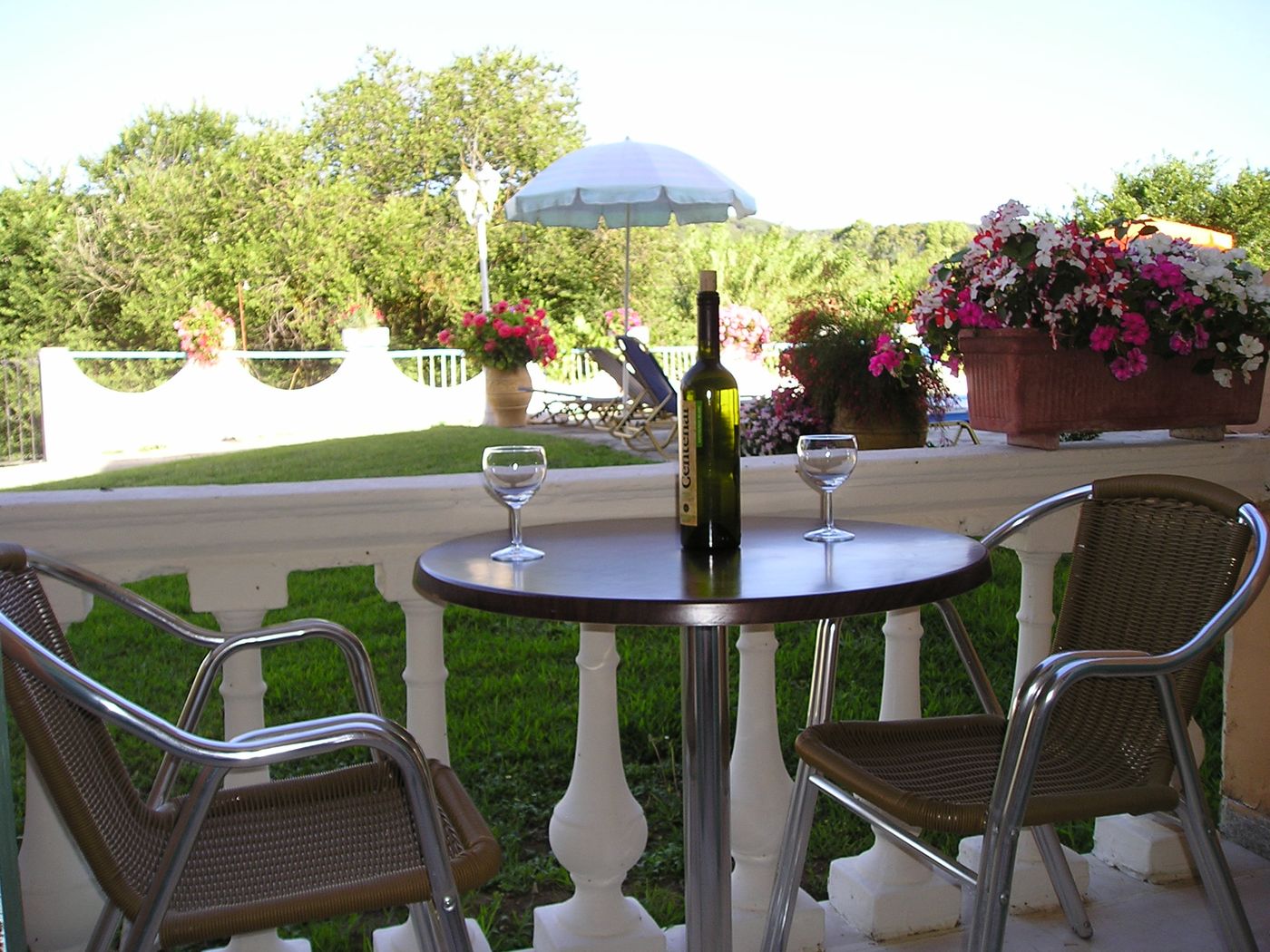 River-Studios-and-Apartments-Room-11