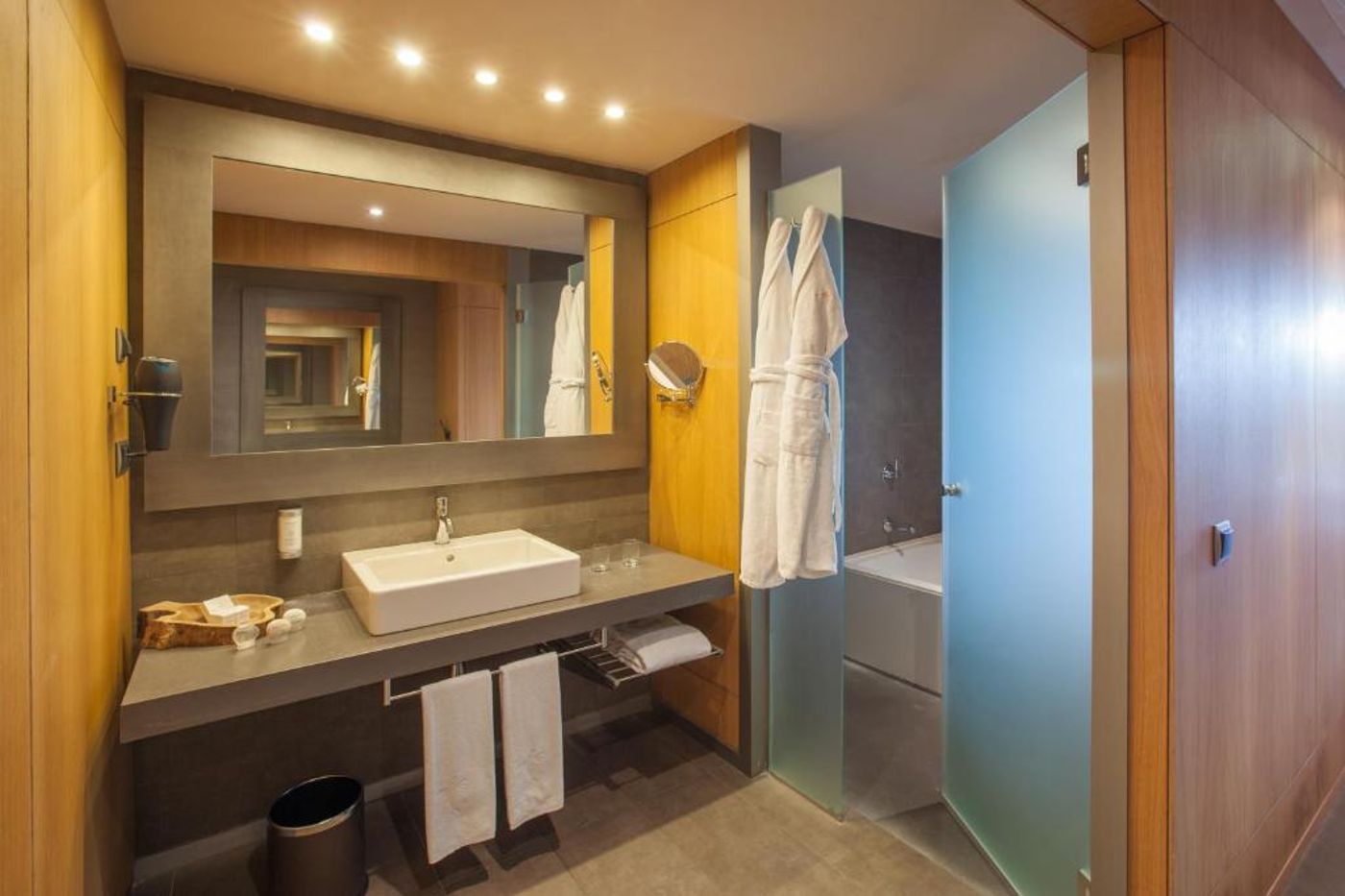 Lopesan-Baobab-Resort-Room-42