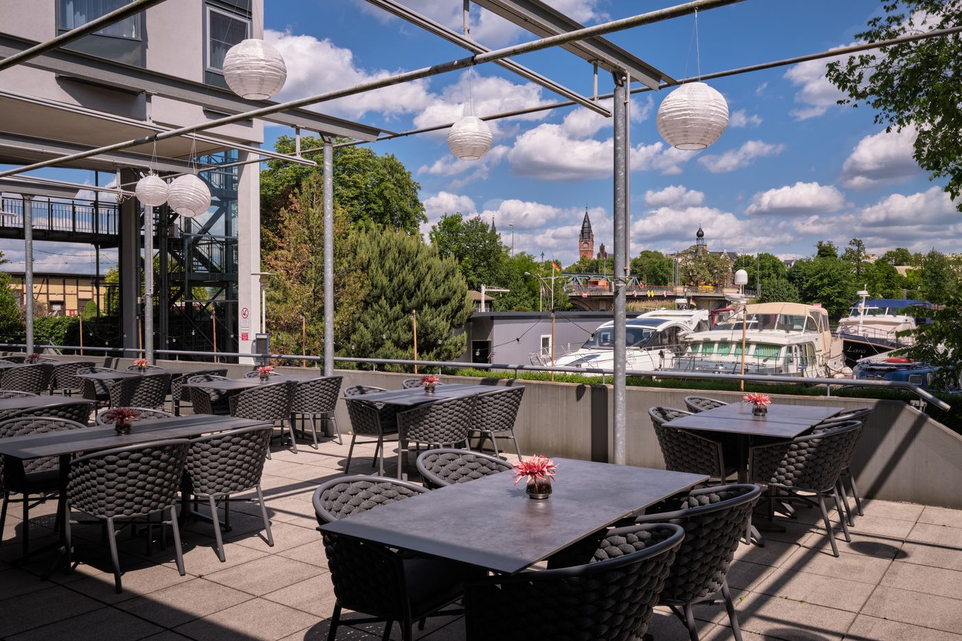 Hotel-Berlin-Koepenick-by-Leonardo-Hotels-Terrace-40