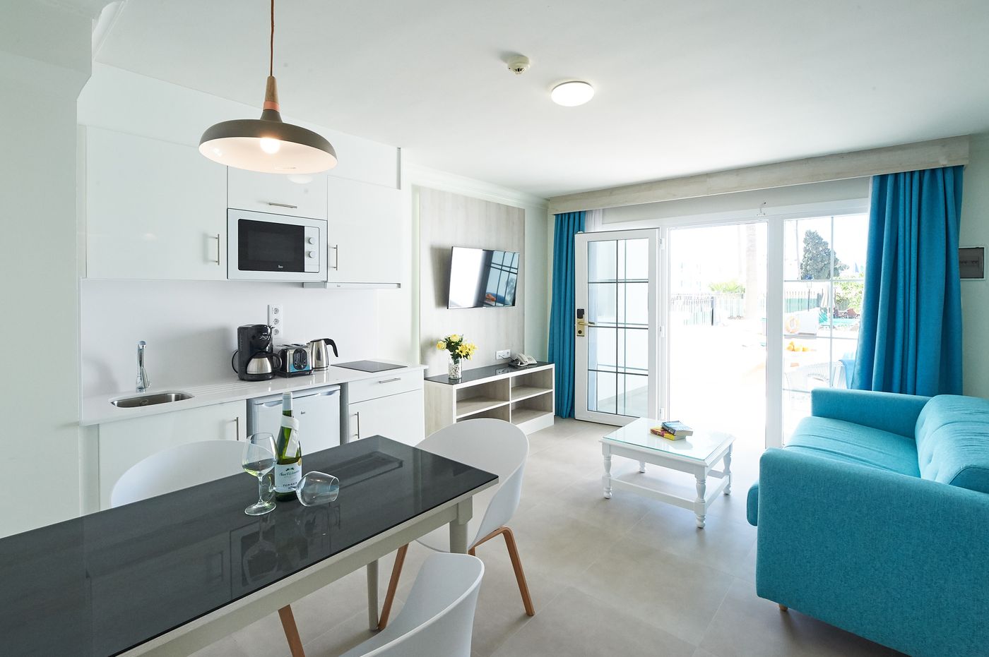 Montana Club Apartments