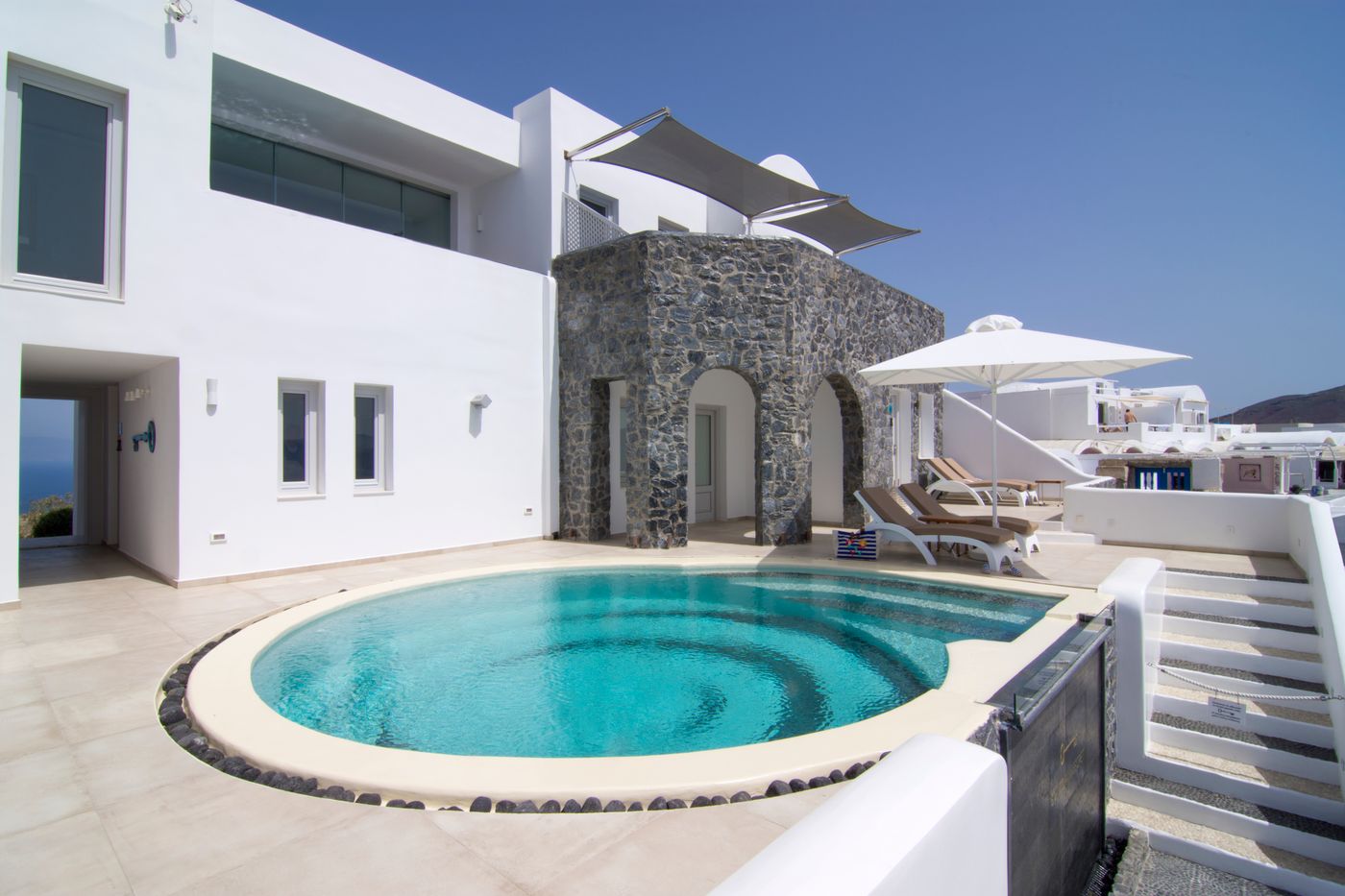 Santorini-Secret-Premium-Pool-2