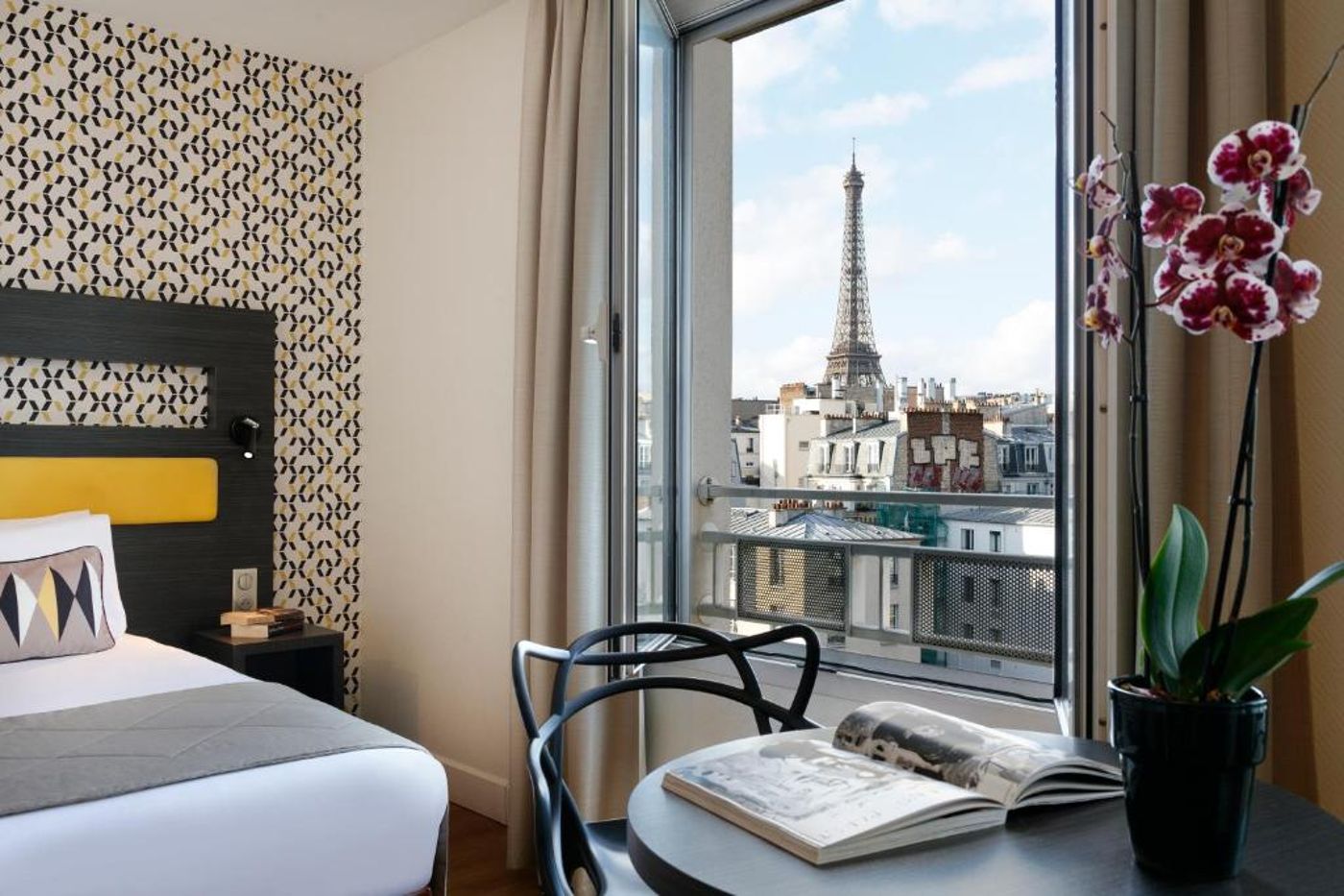 Citadines-Tour-Eiffel-Room-6