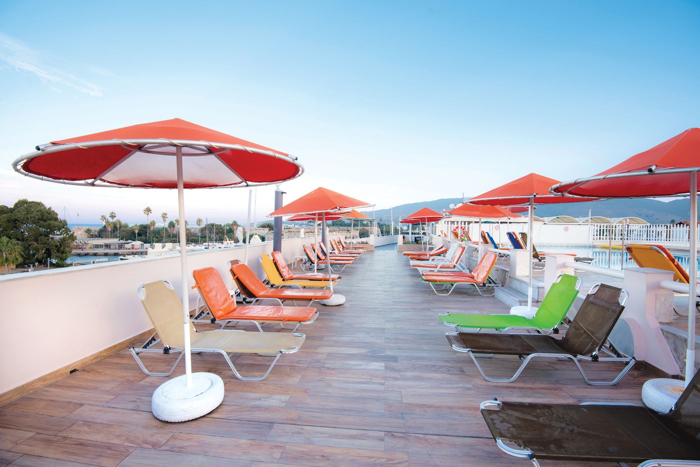 Kosta-Palace-Pool-19