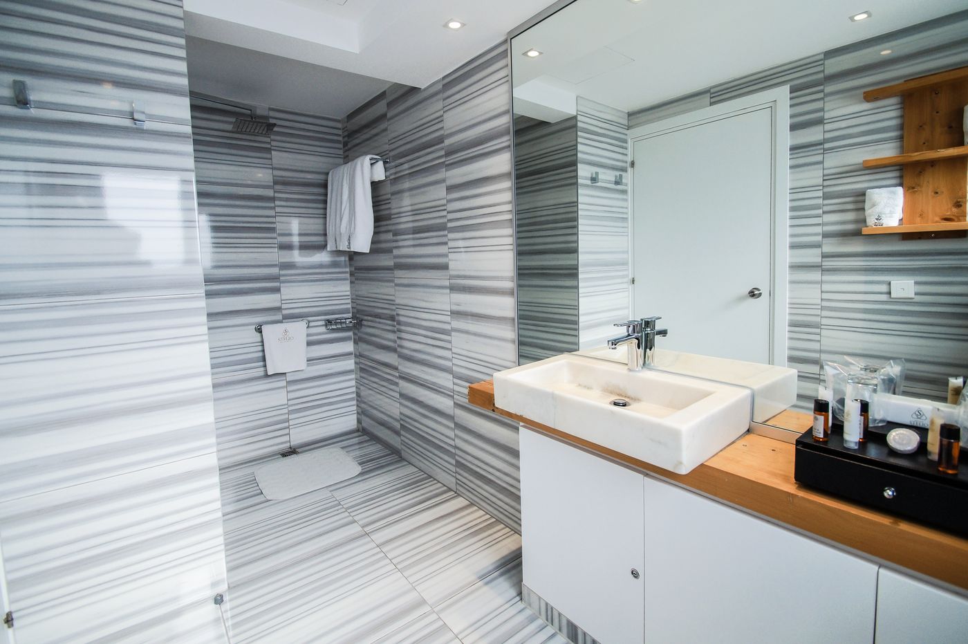 The-Ciao-Stelio-Deluxe-Hotel-Room-43