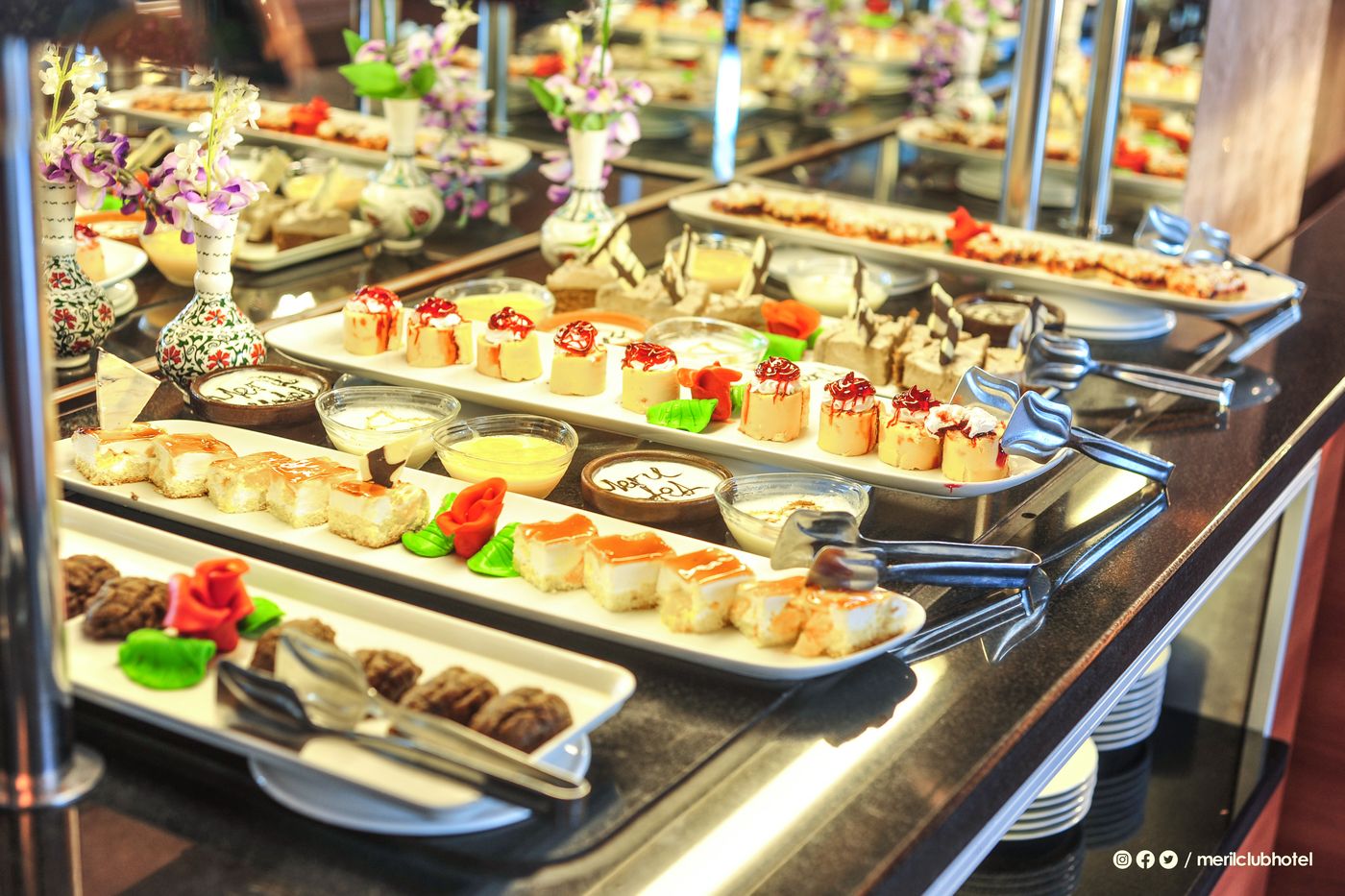 Meril Hotel - Adults Only (16+)