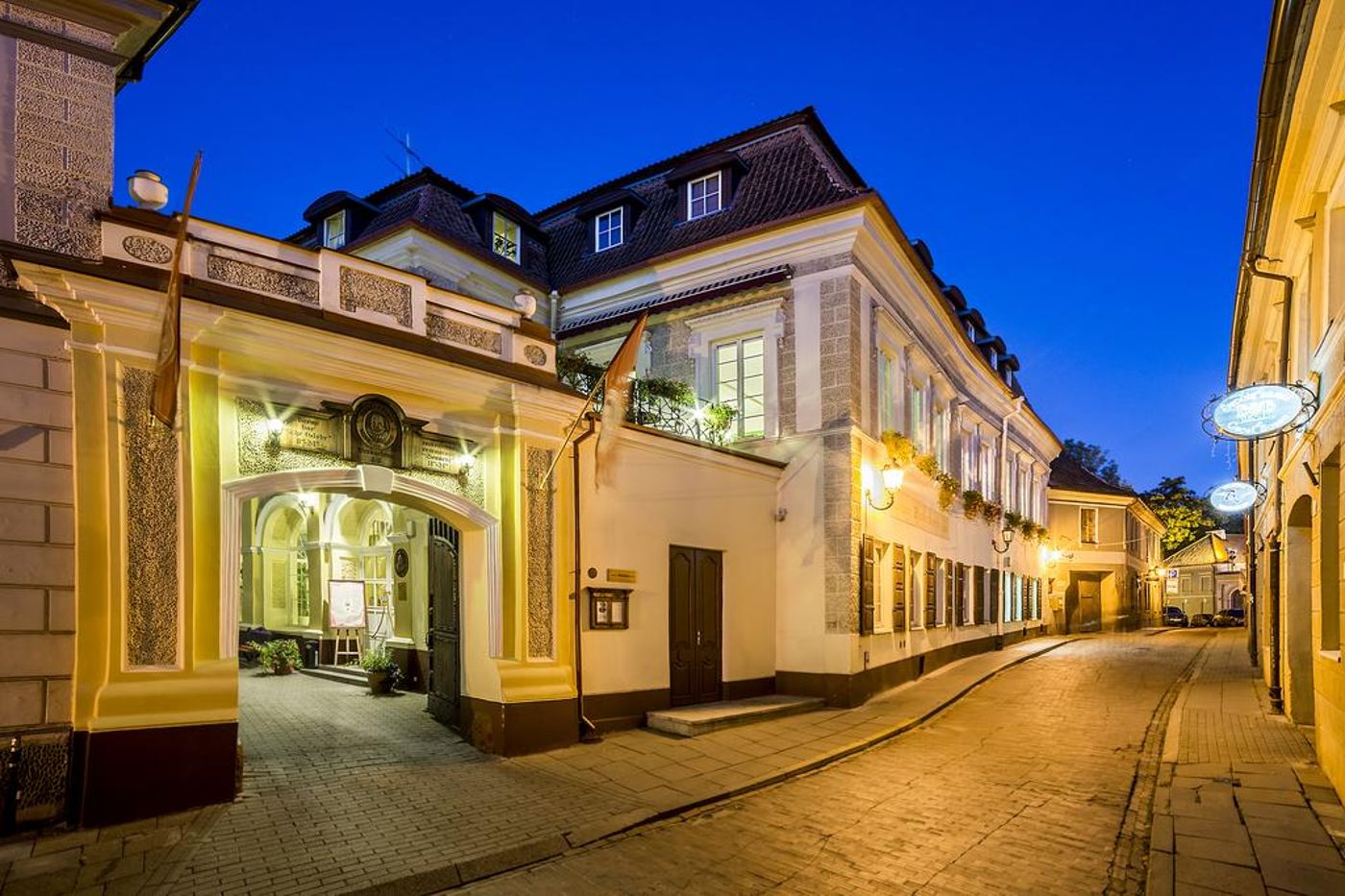 Shakespeare Boutique Hotel-Lithuania-VILNIUS -General view-1