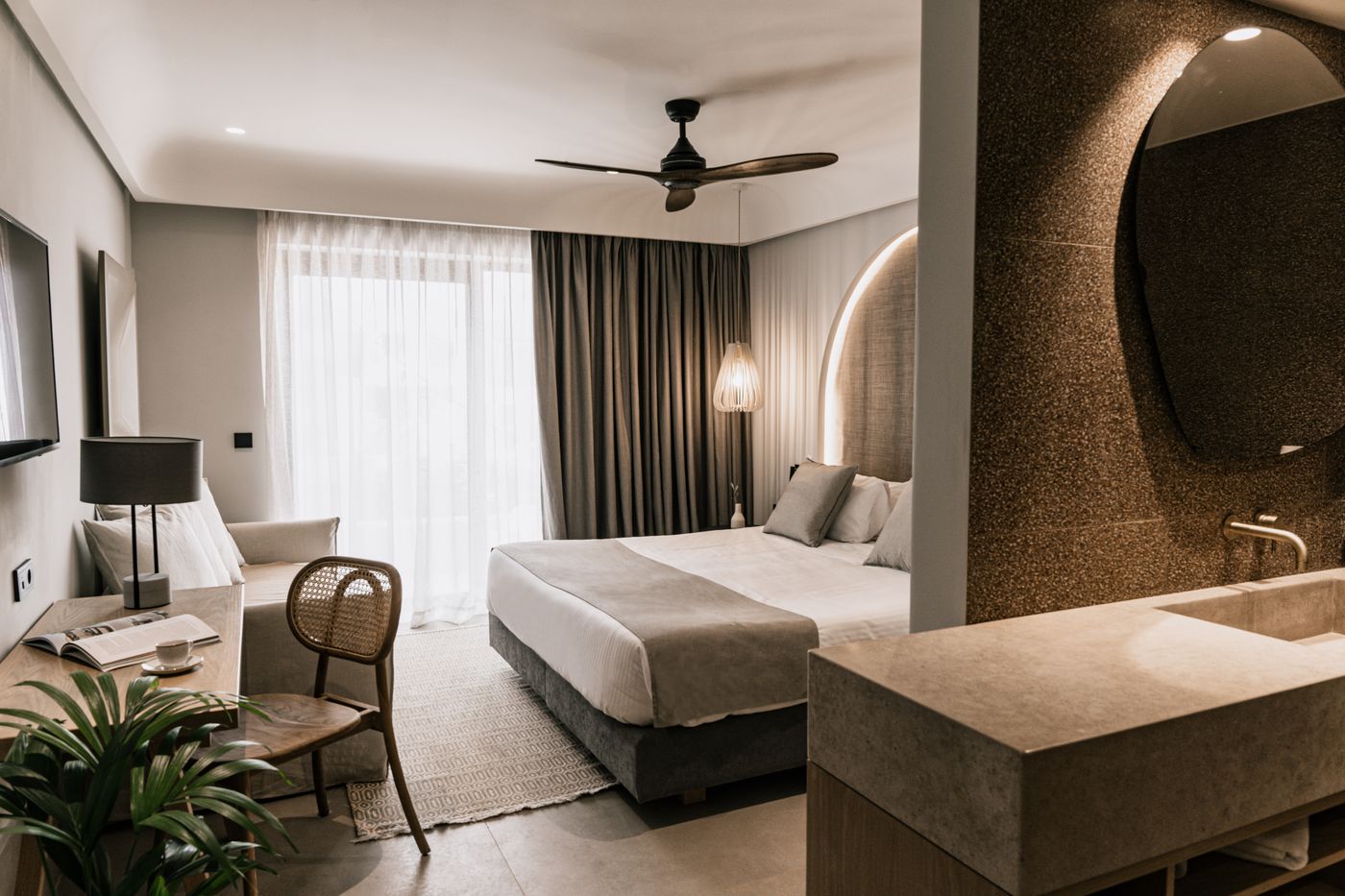 Paralos Venus Suites - Adults Only