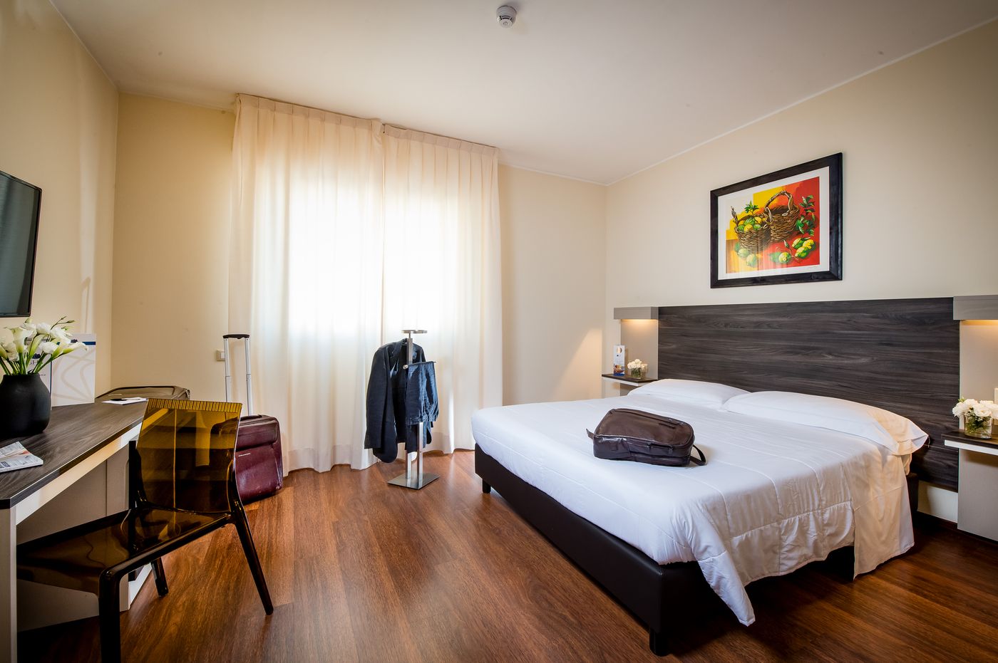 Astoria-Palace-Hotel-Room-7