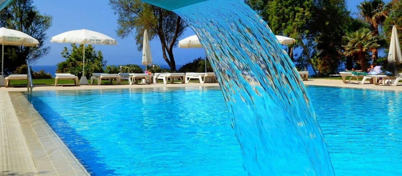Grecian-Sands-Hotel-Pool-11