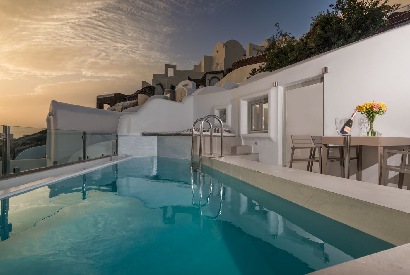 Elite-Luxury-Suites-Pool-3