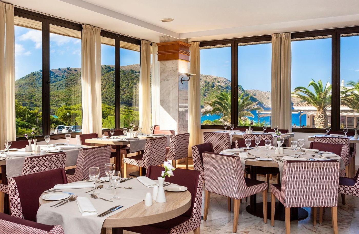 S'Entrador Playa Hotel and Spa