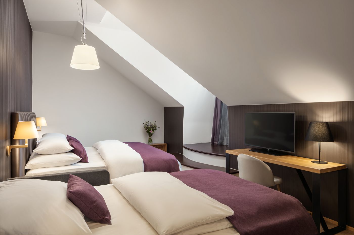 Moods-Charles-Bridge-Room-6