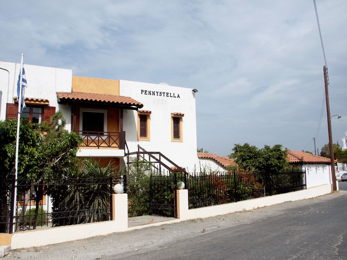 Pennystella Apartments