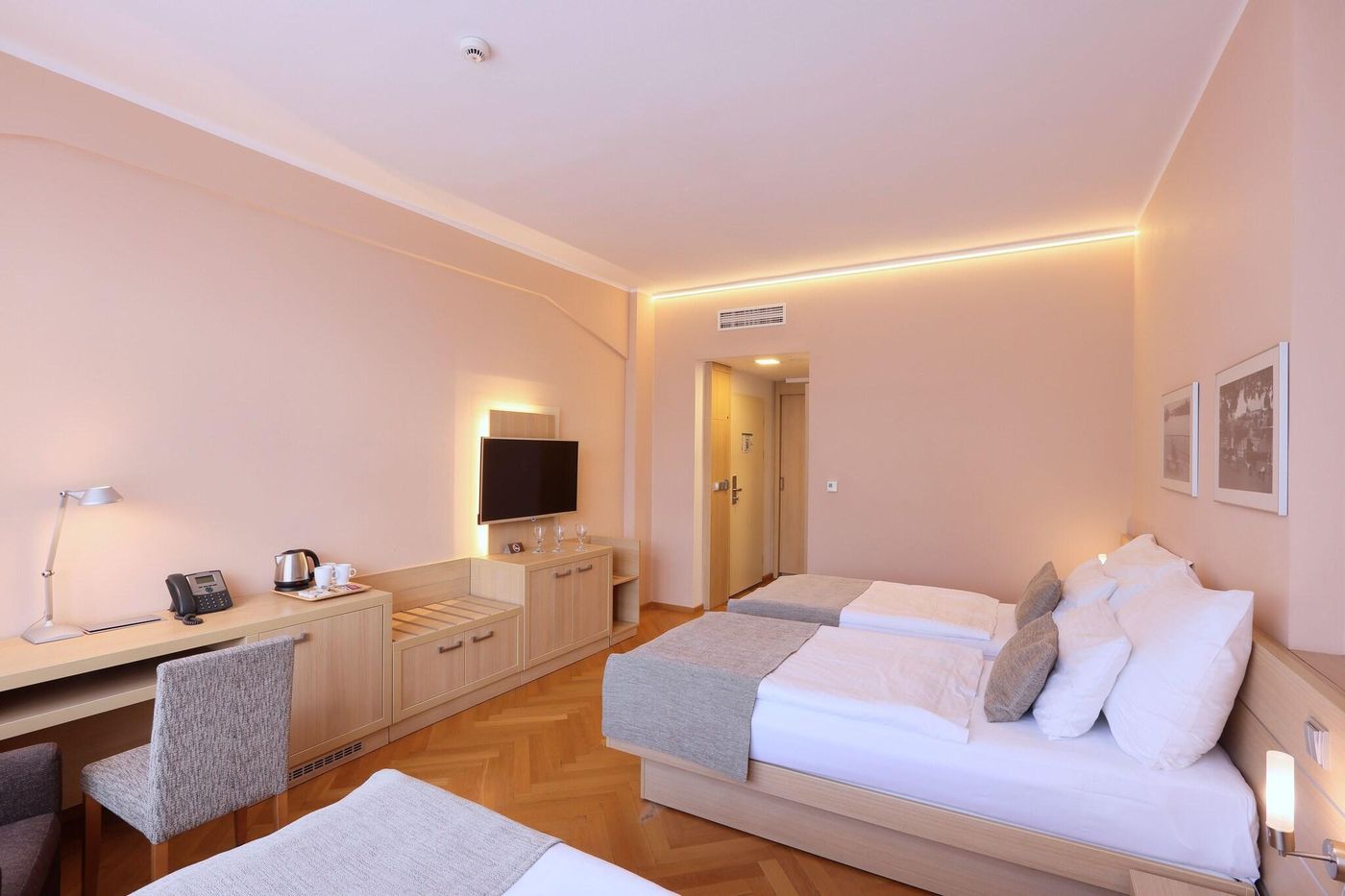Hotel-Amarilis-Prague-Room-18