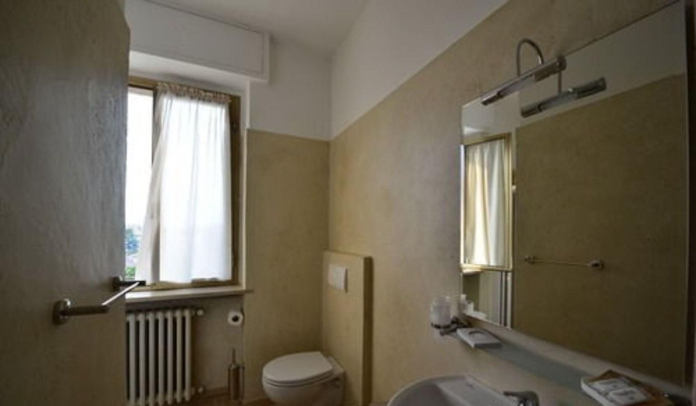 Hotel Bella Peschiera-Italy-PESCHIERA-Room-7