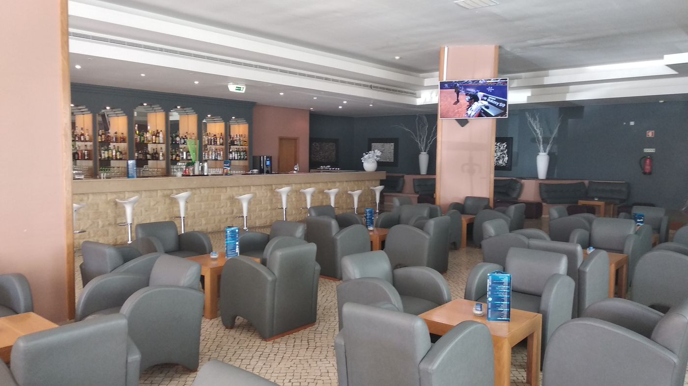 Cheerfulway-Balaia-Plaza-Bar-26