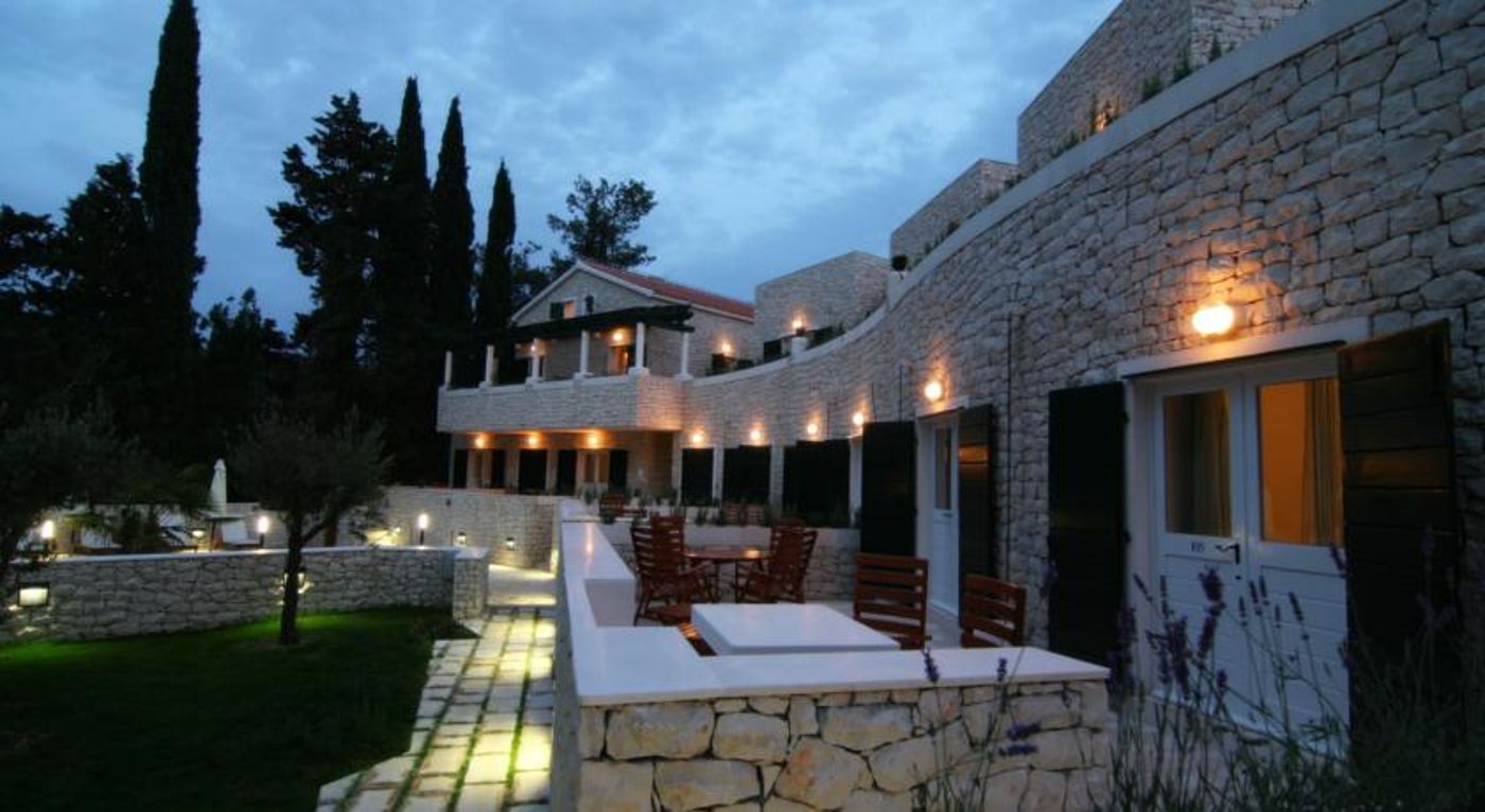 Bracka Perla - Adults Only