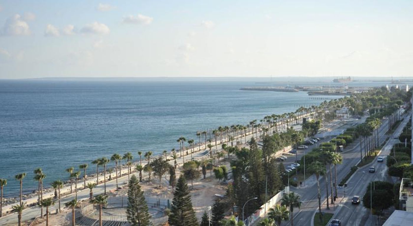 Pier Beach Hotel Apartments