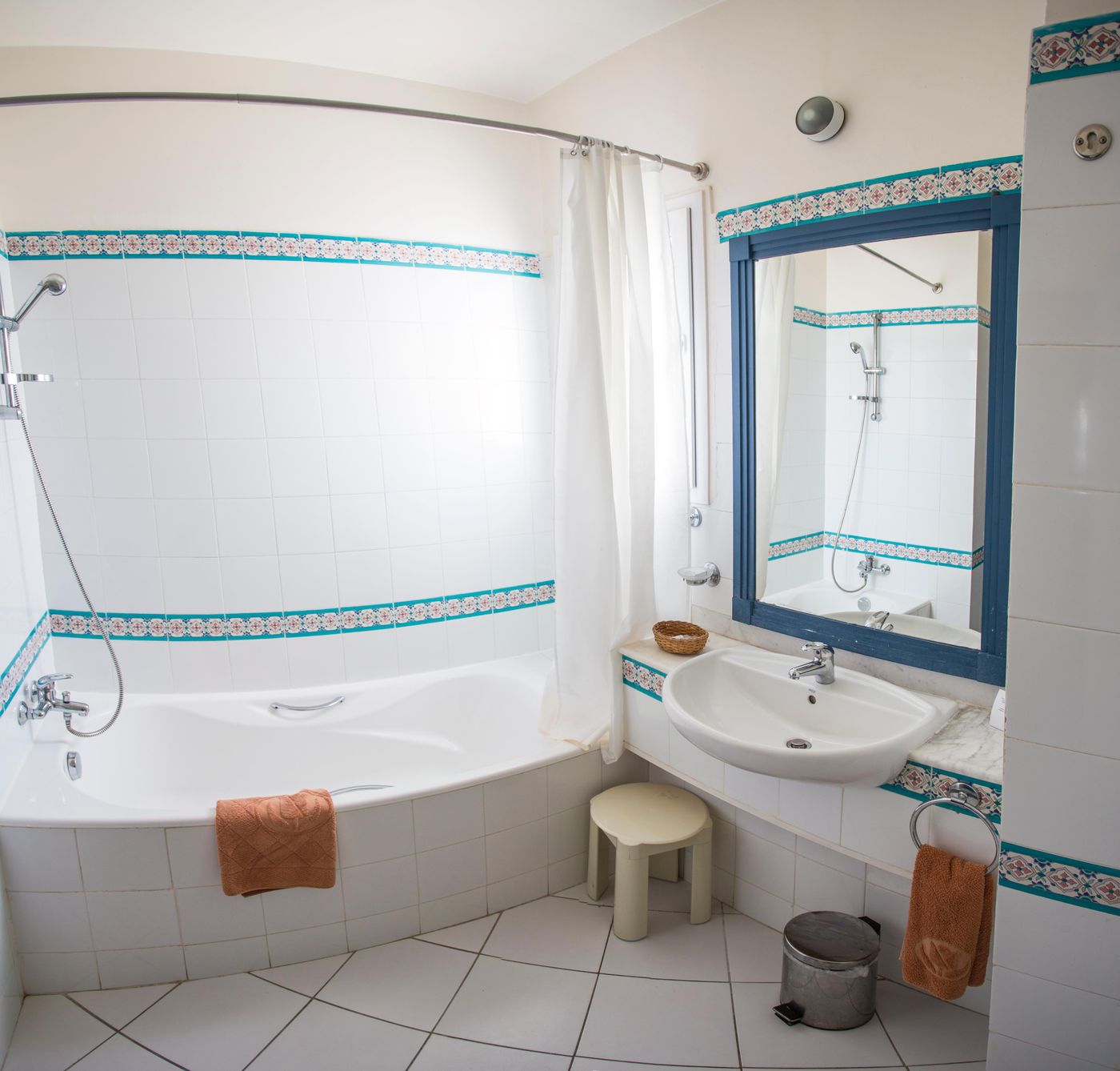 Golden-Carthage-Residence-Room-9